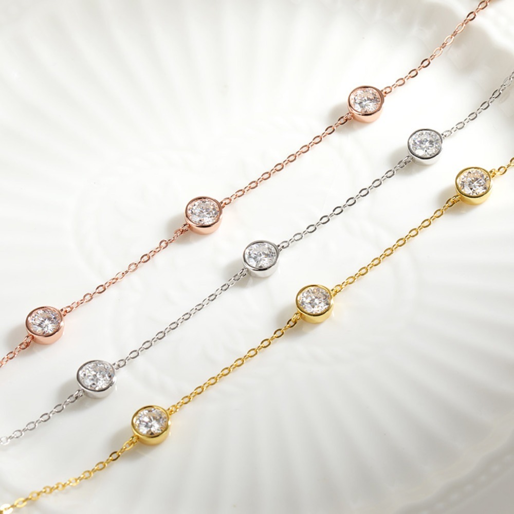 여성을위한 GRA 인증 5mm Moissanite 목걸 - Bezels Set Pendant 리뷰 및 가격